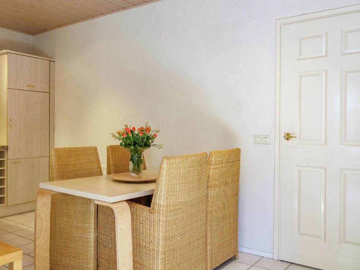 Comfortable Apartment In A Quiet Area Oostkapelle Exterior photo